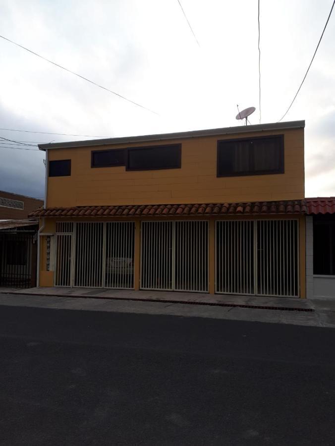 Apartamentos Guzmán El Tejar Exterior foto